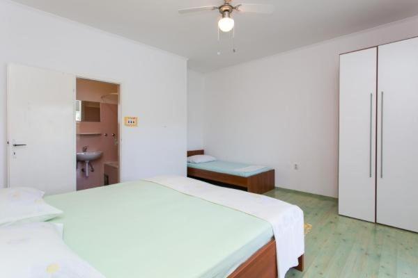 Guest House Busurelo Polače Δωμάτιο φωτογραφία